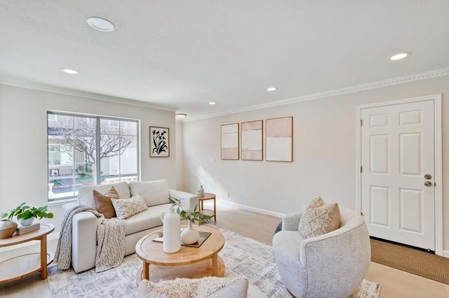 2112 Windrose Place, Mountain View, CA 94043