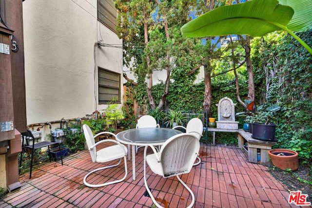 10361 Ashton Avenue, Los Angeles, CA 90024