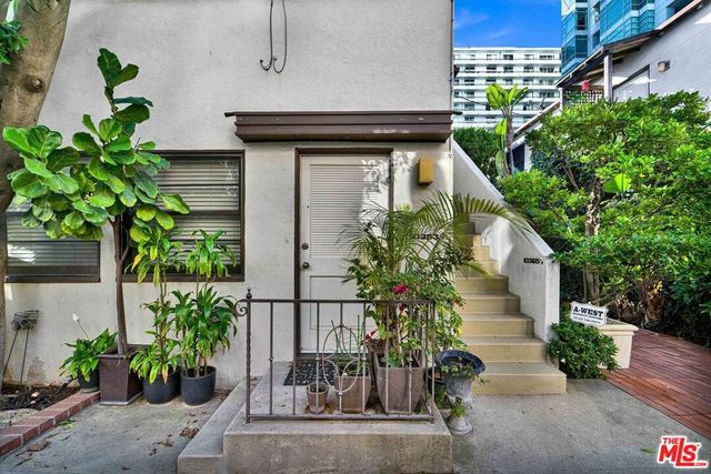 10361 Ashton Avenue, Los Angeles, CA 90024