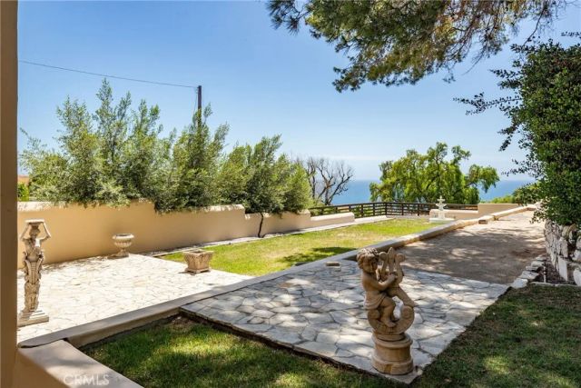 1 Peppertree Drive, Rancho Palos Verdes, CA 90275