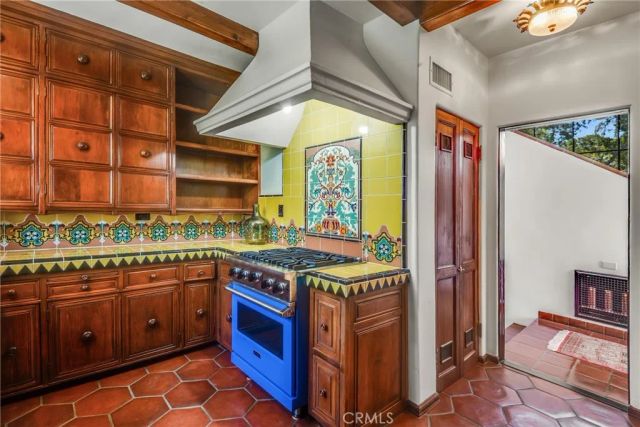 1 Peppertree Drive, Rancho Palos Verdes, CA 90275