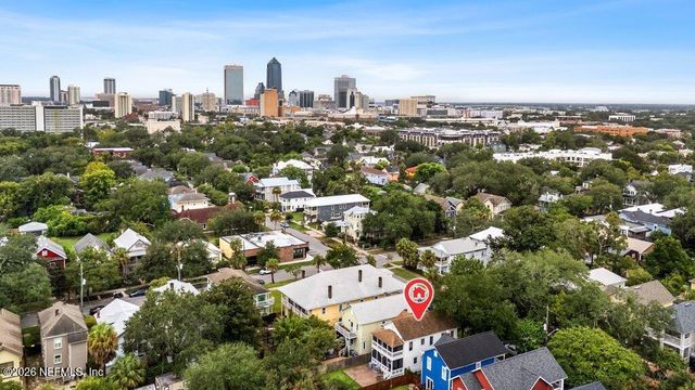 1421 N MARKET Street N, Jacksonville, FL 32206