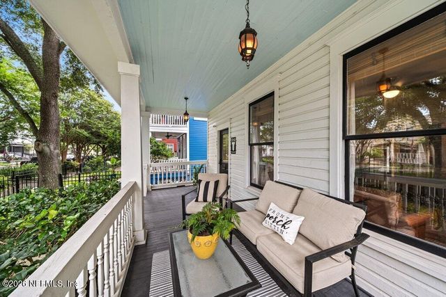 1421 N MARKET Street N, Jacksonville, FL 32206