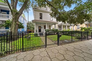1421 N MARKET Street N, Jacksonville, FL 32206