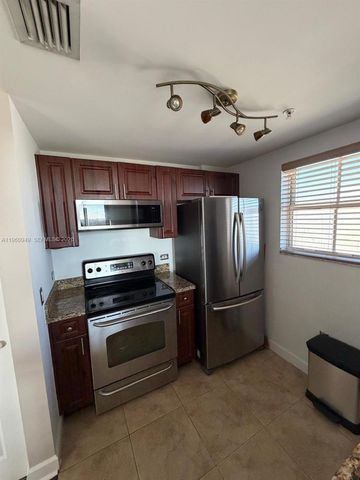 2600 SW 27th Ave 908, Miami, FL 33133