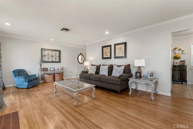 1318 Winston Court, Upland, CA 91786