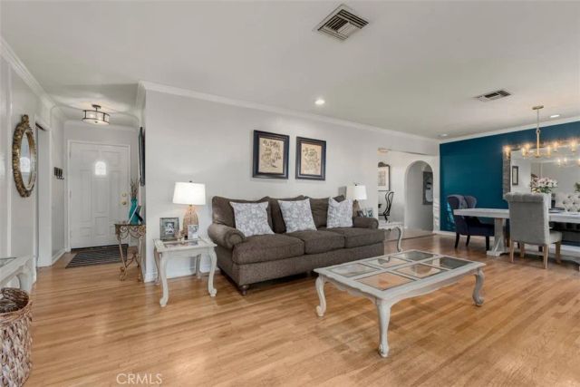 1318 Winston Court, Upland, CA 91786