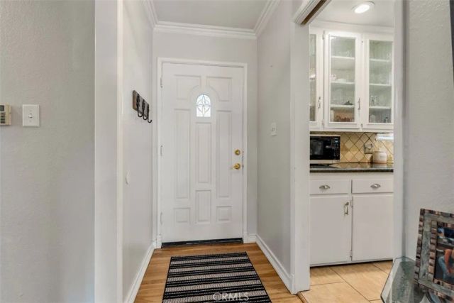 1318 Winston Court, Upland, CA 91786