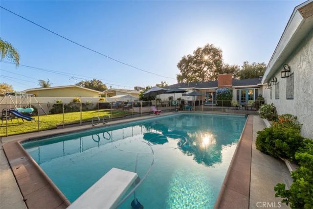 1318 Winston Court, Upland, CA 91786