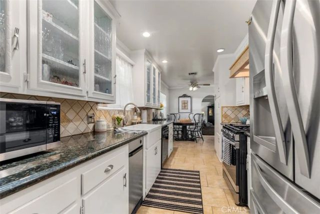 1318 Winston Court, Upland, CA 91786
