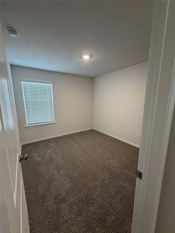 729 Lantana Lane, Pilot Point, TX 76258