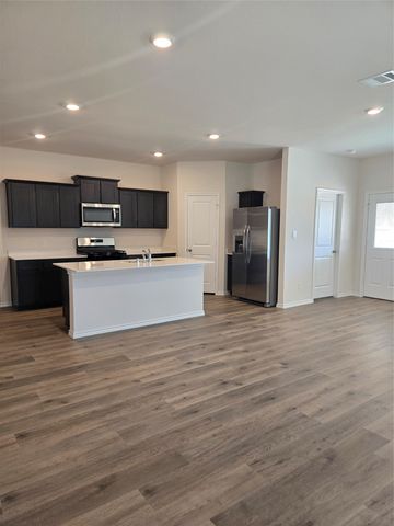 729 Lantana Lane, Pilot Point, TX 76258