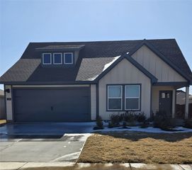 729 Lantana Lane, Pilot Point, TX 76258