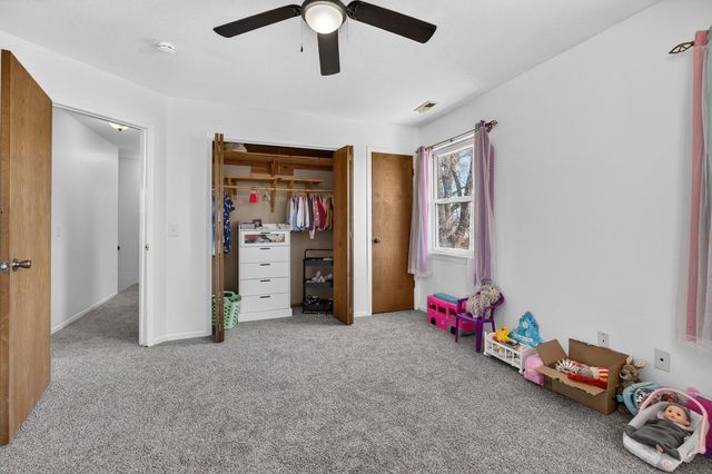 322 Sullivan Drive, Colona, IL 61241