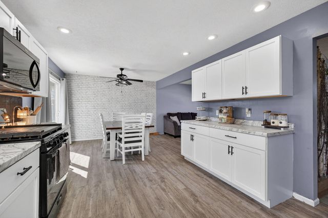 322 Sullivan Drive, Colona, IL 61241