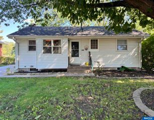 1920 N 59th Street, Lincoln, NE 68505