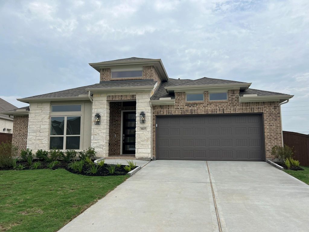 9827 Starry Night Lane, Manvel, TX 77578