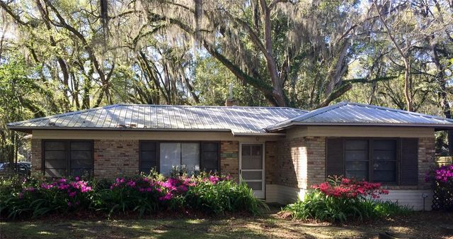 2703 NW 2ND AVENUE, Gainesville, FL 32607