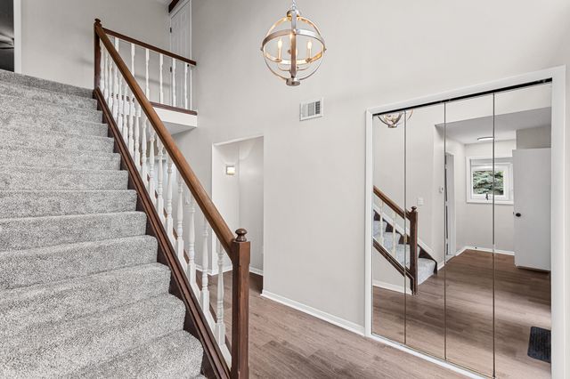 2260 Bordeaux Street, West Bloomfield Twp, MI 48323