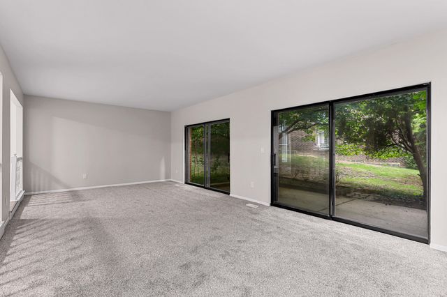 2260 Bordeaux Street, West Bloomfield Twp, MI 48323