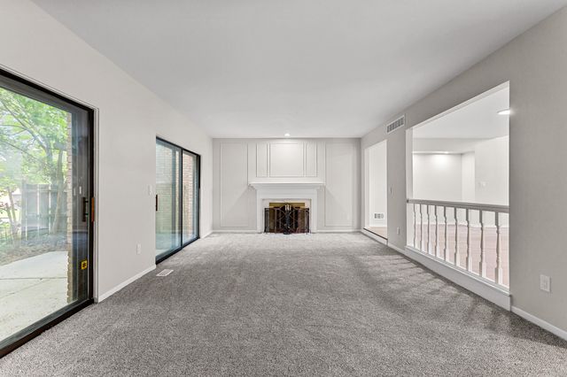 2260 Bordeaux Street, West Bloomfield Twp, MI 48323