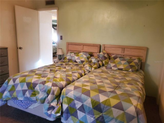 7701 STARKEY ROAD 316, Seminole, FL 33777