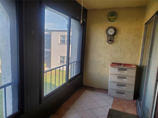 7701 STARKEY ROAD 316, Seminole, FL 33777