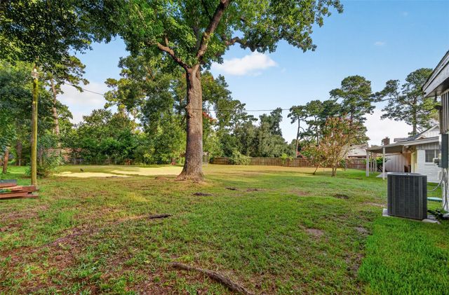 11619 Possum Hollow Lane, Houston, TX 77065