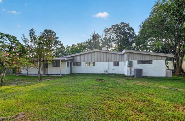 11619 Possum Hollow Lane, Houston, TX 77065