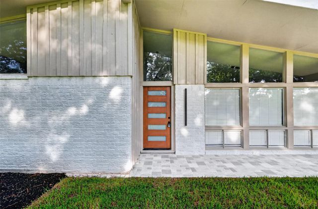 11619 Possum Hollow Lane, Houston, TX 77065