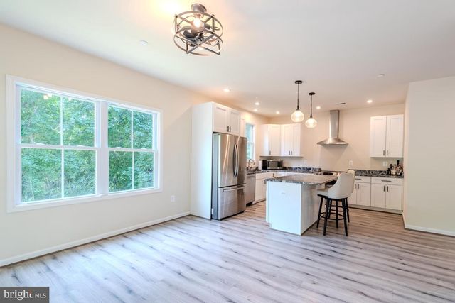 8207 ELM LN, Chesapeake Beach, MD 20732