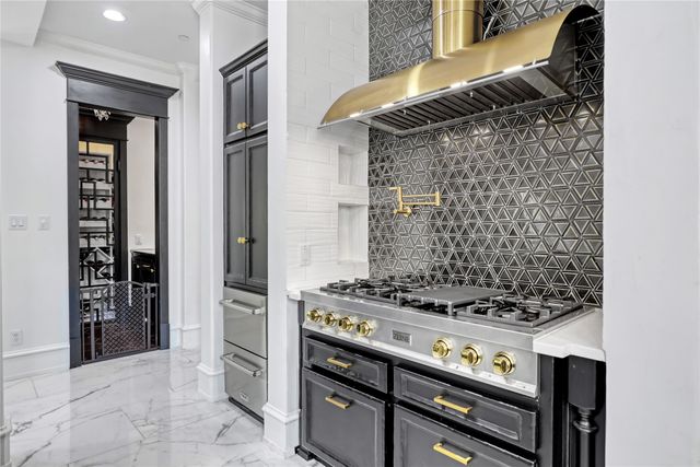 505 Creekside Drive, Mckinney, TX 75071