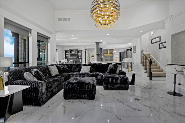 505 Creekside Drive, Mckinney, TX 75071