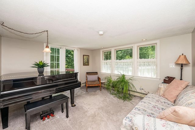 67 Dry Hill Road, Rochester, NH 03867