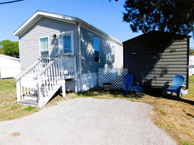 39143 HILLCREST DRIVE, Zephyrhills, FL 33542