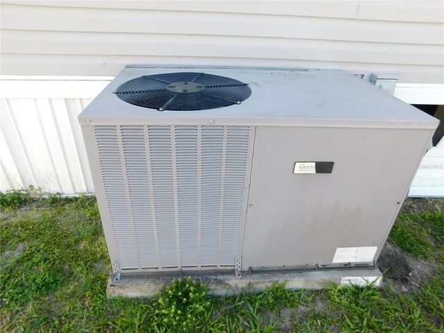 39143 HILLCREST DRIVE, Zephyrhills, FL 33542