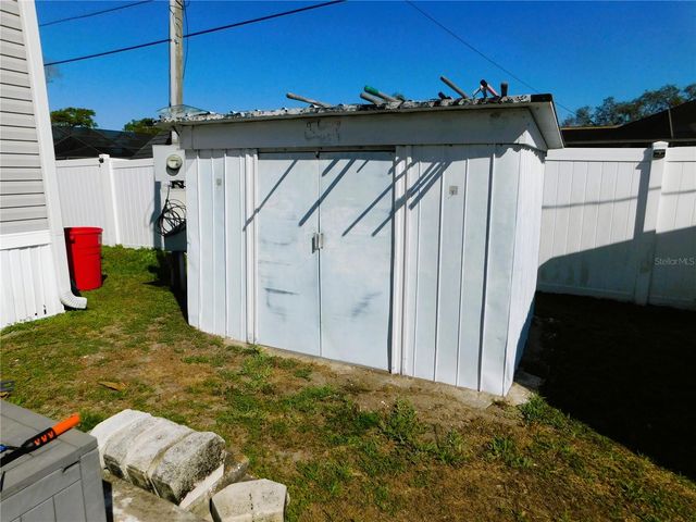 39143 HILLCREST DRIVE, Zephyrhills, FL 33542