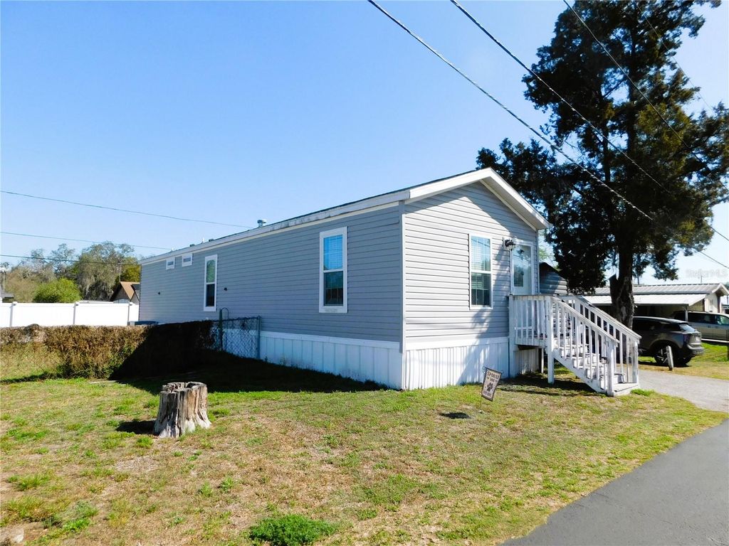 39143 HILLCREST DRIVE, Zephyrhills, FL 33542