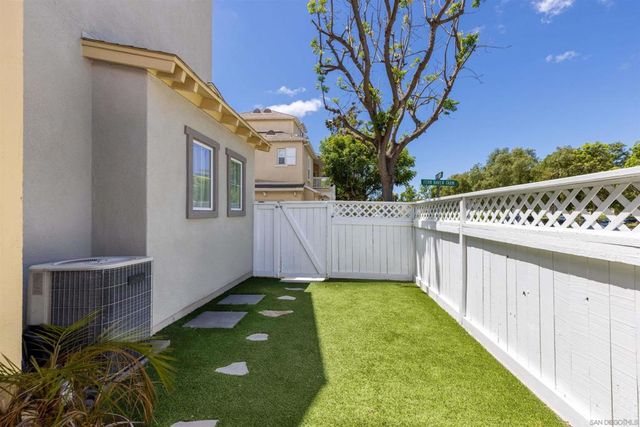 1 Fern Haven Farm, Ladera Ranch, CA 92694