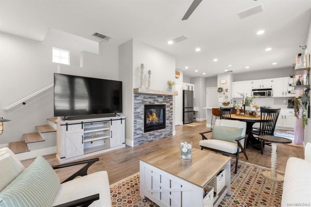 1 Fern Haven Farm, Ladera Ranch, CA 92694