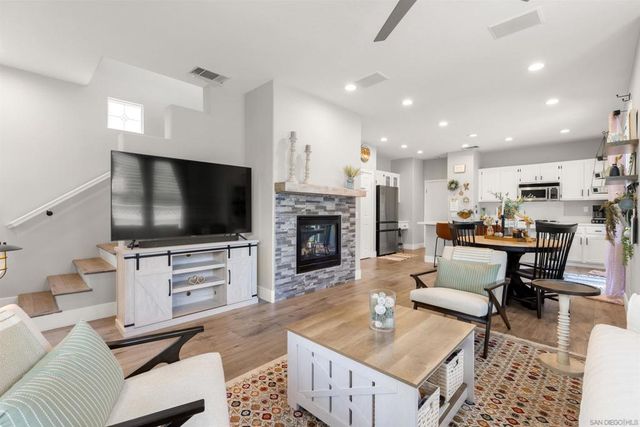 1 Fern Haven Farm, Ladera Ranch, CA 92694