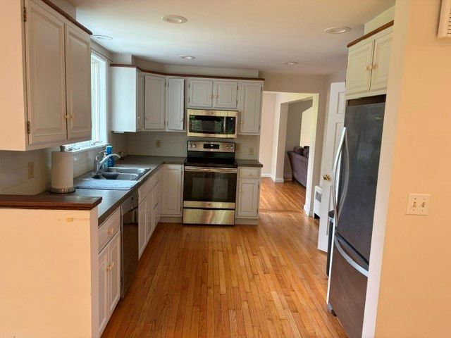390 Indian Avenue, Middletown, RI 02842
