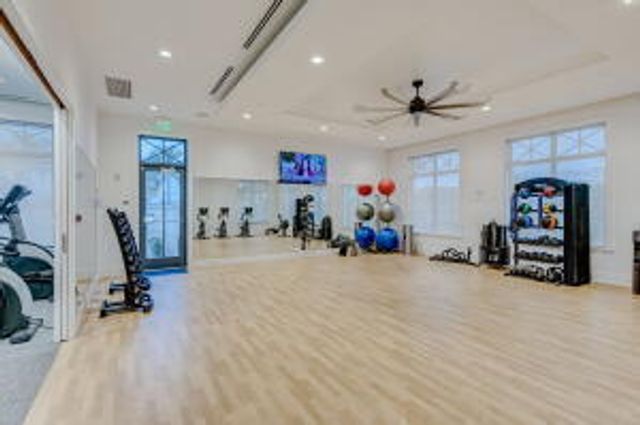 10546 Northbrook Circle, Palm Beach Gardens, FL 33412
