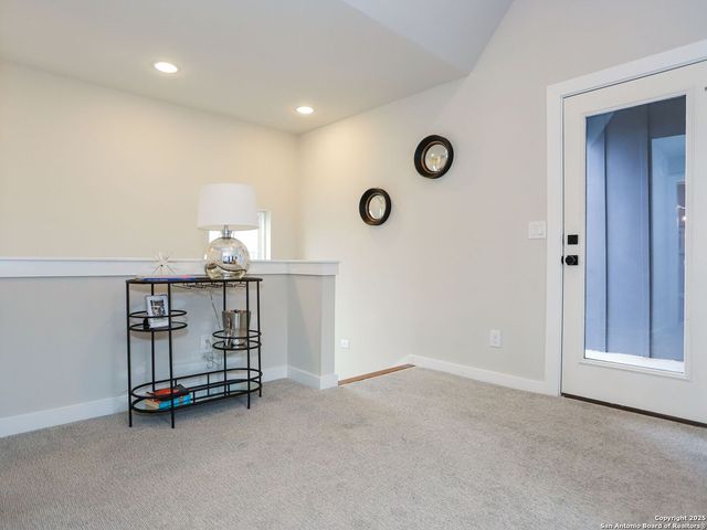 230 Lucas St Unit 102, San Antonio, TX 78209