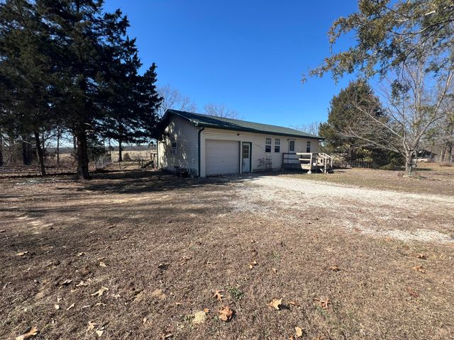 5155 County Road 4630, Pomona, MO 65789