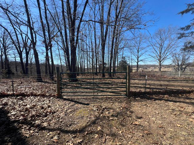 5155 County Road 4630, Pomona, MO 65789