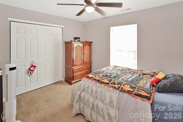 1249 Allegiance Drive, Charlotte, NC 28217