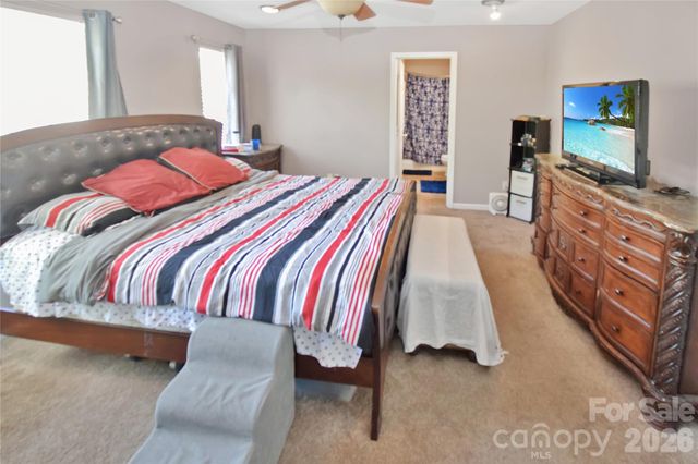 1249 Allegiance Drive, Charlotte, NC 28217
