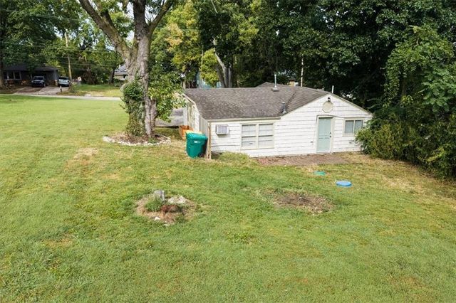 1537 S 49th Street, Kansas City, KS 66106