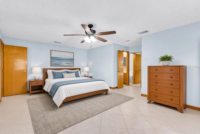 2805 LAKE TOHOPEKALIGA BOULEVARD, Kissimmee, FL 34746